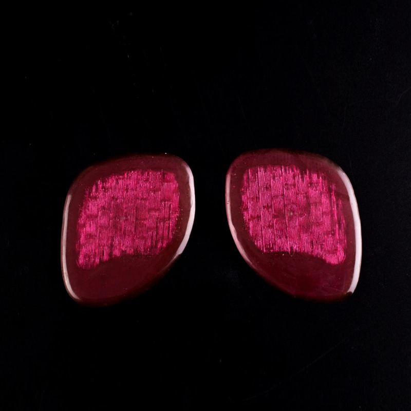 ผู้หญิงใช้เบาะเท้าเท้า